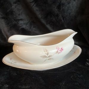 🇺🇸4 For $20 Vintage Gravy Boat With Attached Under Plate Dawn By Amcrest